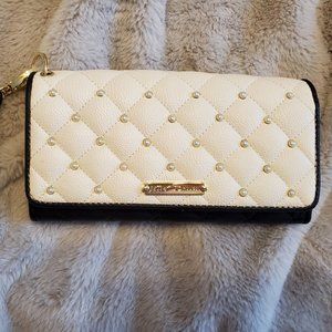 Betsey Johnson Wallet/Clutch w Detachable Wristlet